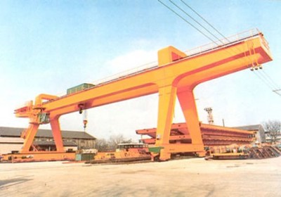 5—5010双梁吊钩门式起重机